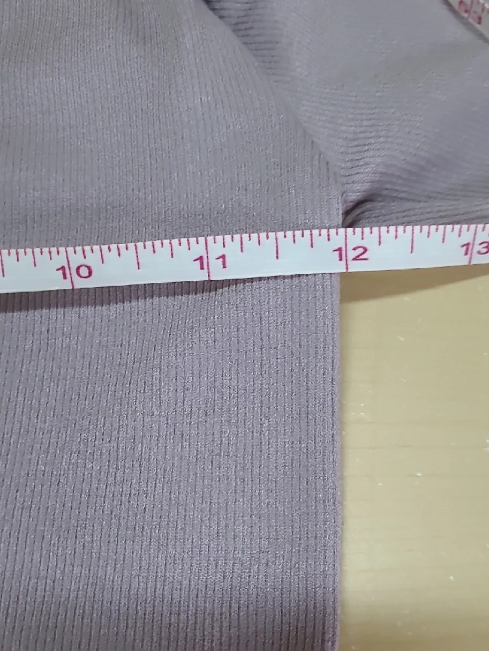 Dynamite Women’s Lavender Cropped Long Sleeve Ribbed Top Stretch XS Like New - Picture 5 of 9